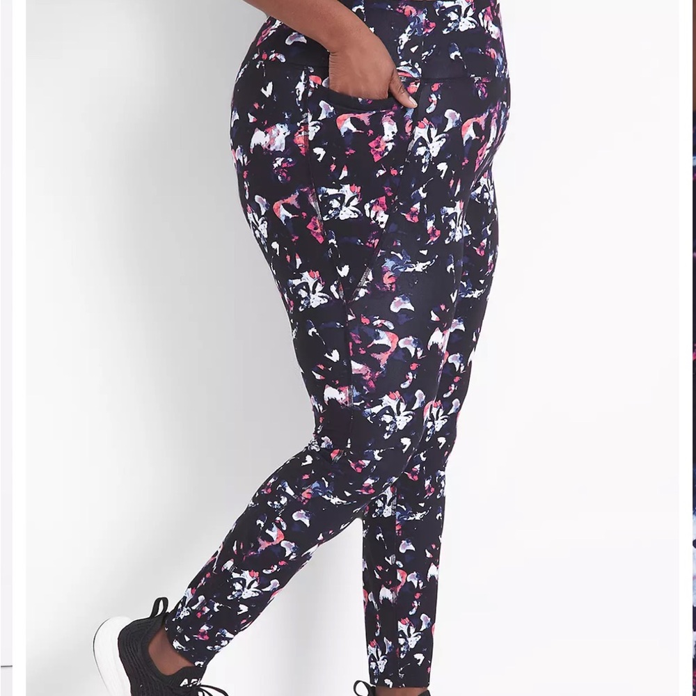 LIVI Lane Bryant Strappy High Rise Wicking Capri Leggings Size 18/20